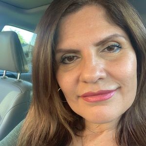 Meet your Posher, Mara